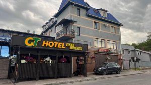 GT hotel — Заклади харчування — у Чернівці